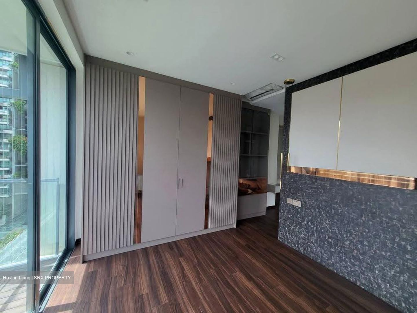 RiverGate (D9), Apartment #637376221
